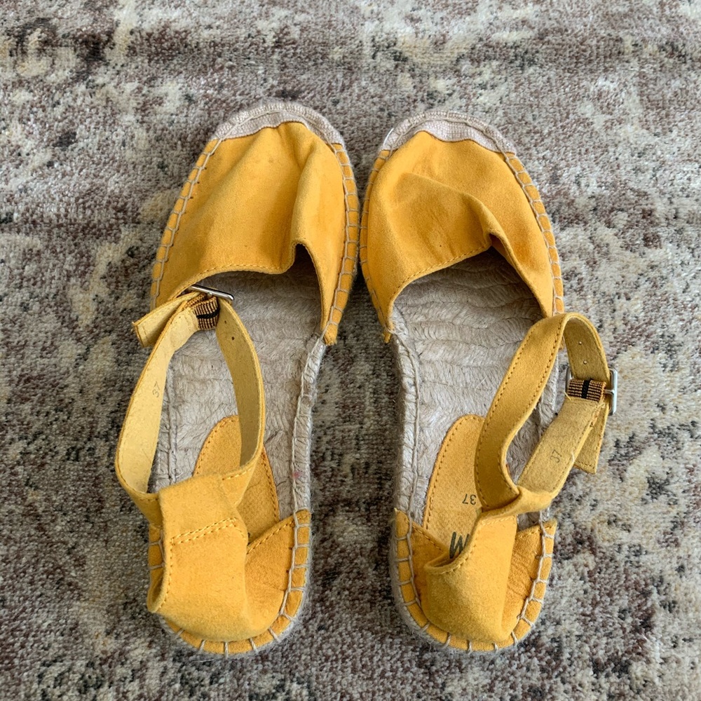 H&M Yellow Espadrille Sandals S37